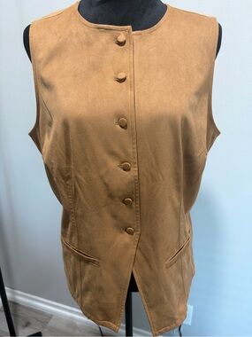 Universal Thread Suede-Look Camel Brown Sleeveless Button Vest